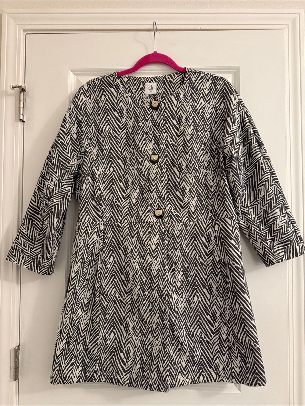 Cabi Women’s Long Line Jacket Charcoal and Cream pattern 3034 Zig Zag … Size L